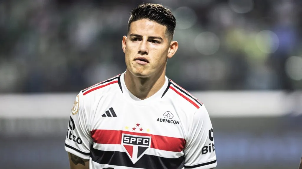 James Rodríguez pode voltar a jogar na América do Sul - Foto: Abner Dourado/AGIF.