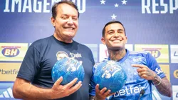 Dudu, com Pedro Lourenço, em apresentação do Cruzeiro
