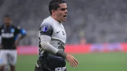 SP - SAO PAULO - 24/10/2024 - COPA SUL-AMERICANA 2024, CORINTHIANS X RACING - Fagner jogador do Corinthians durante partida contra o Racing no estadio Arena Corinthians pelo campeonato Copa Sul-Americana 2024. Foto: Ettore Chiereguini/AGIF