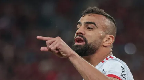 Fabrício Bruno durante jogo do Flamengo no Brasileirão.