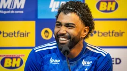 Gabigol alfineta Tite em coletiva pelo Cruzeiro. Foto: Fernando Moreno/AGIF