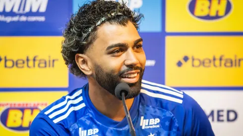 Gabigol durante sua apresentacao oficial como jogador do Cruzeiro. Foto: Fernando Moreno/AGIF