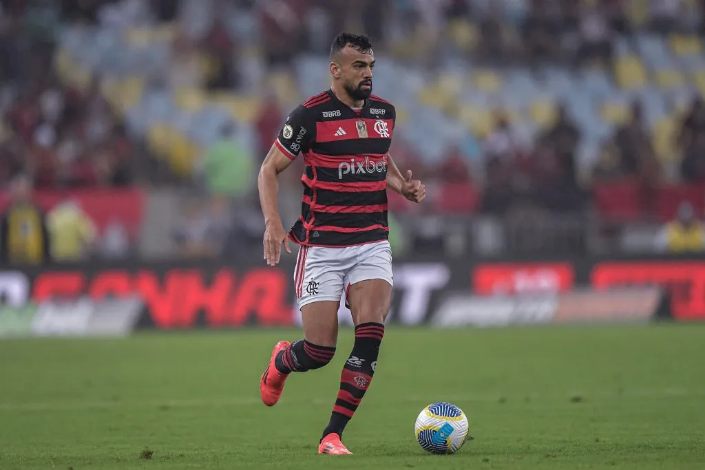 Fabrício Bruno em ação com a camisa do Flamengo. Foto: Thiago Ribeiro/AGIF