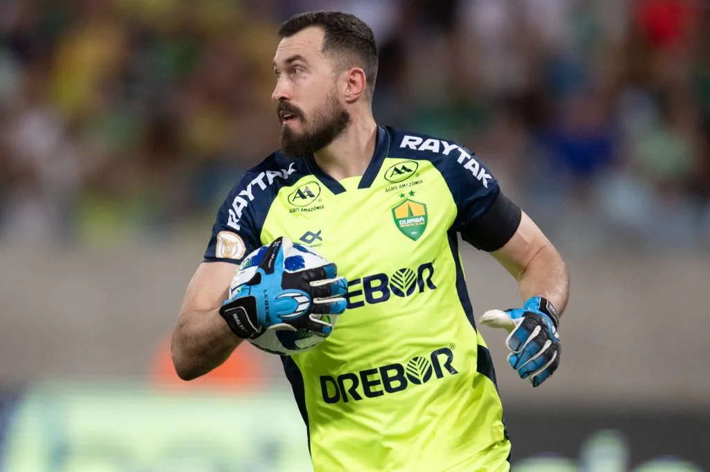 O Mirassol anunciou a chegada do goleiro Walter, ex-Corinthians. Foto: Gil Gomes/AGIF