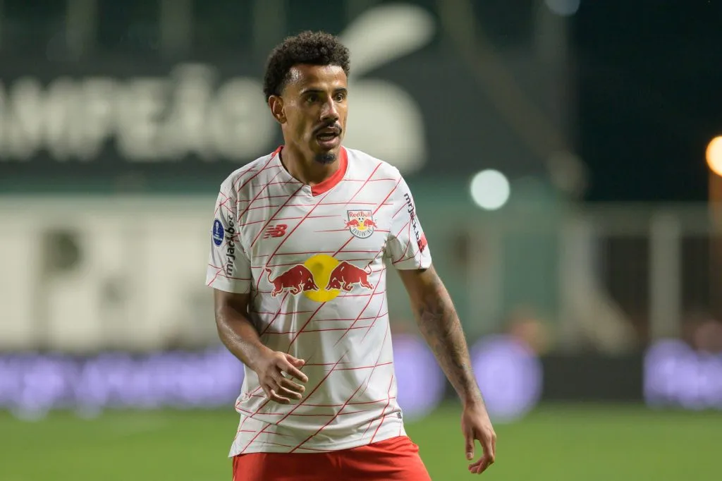 Lucas Evangelista trabalhou com Caixinha no RB Bragantino. Foto: Alessandra Torres/AGIF