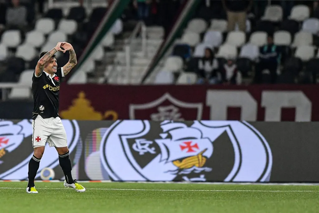 Victor Luis jogador do Vasco