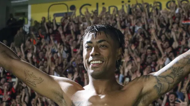 Foto: Leonardo Hubbe/AGIF –  Clube Mineiro sonha com a contratação de Bruno Henrique e primeiras conversas iniciaram.