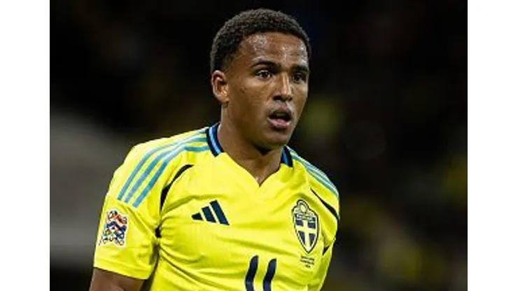 Niclas Eliasson em ação pela seleção sueca - Foto: Michael Campanella/Getty Images