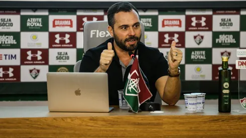 Mário Bittencourt volta a carga para contratar Rony ao Fluminense