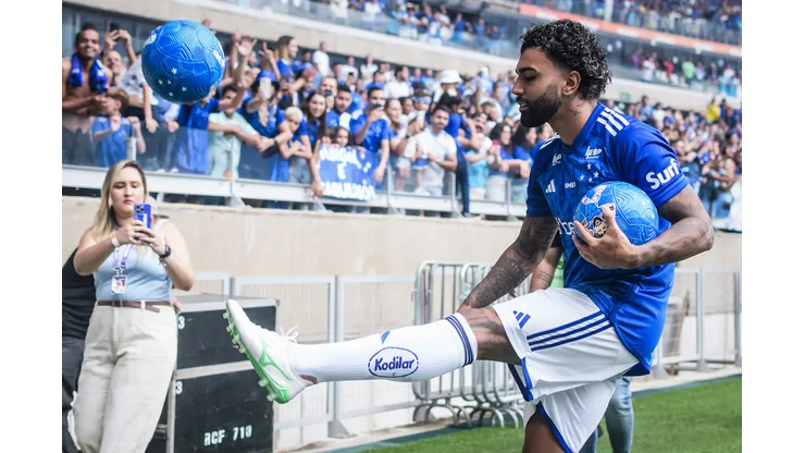 Mãe de Gabigol faz forte recado aos jornalistas