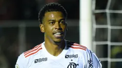 - Carlinhos de saída do Fla