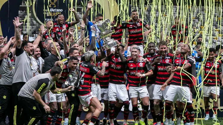Inteligência Artificial crava que o Flamengo levará seis títulos importantes em 2025