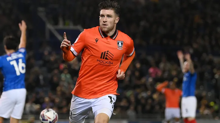 Josh Windass conseguiu avançar na liberação com time inglês para se transferir ao Santos