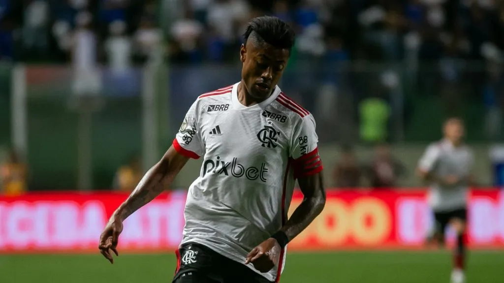 Bruno Henrique jogador do Flamengo durante partida contra o Cruzeiro no estadio Independencia pelo campeonato Brasileiro A 2024. Foto: Fernando Moreno/AGIF