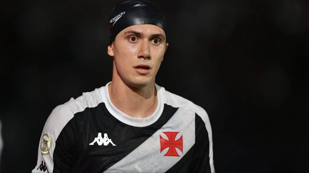 Lucas Piton está valorizado no Vasco - Foto: Thiago Ribeiro/AGIF.