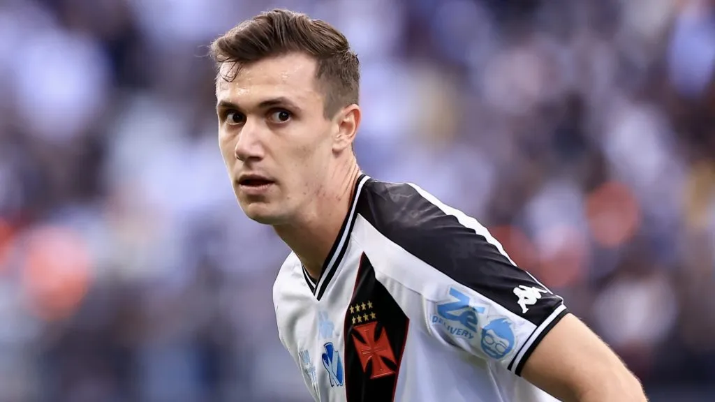 Piton é peça-chave no Vasco - Foto: Marcello Zambrana/AGIF.