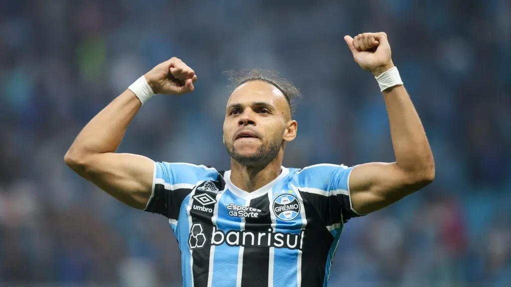 Braithwaite continua no Grêmio para 2025. Foto: Luis Felipe Amorin/AGIF