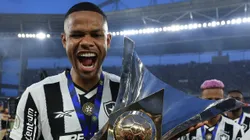 Júnior Santos comemora título do Brasileirão - Foto: Buda Mendes/Getty Images.