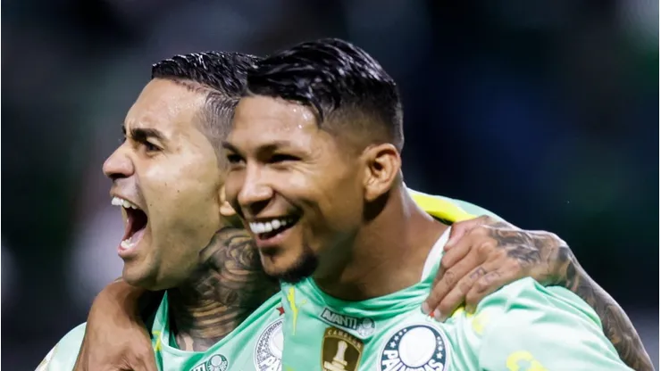 Rony tem futuro indefinido no mercado da bola.