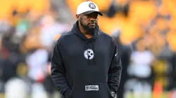 Tomlin mantém Wilson como titular dos Steelers e descarta Fields para os playoffs. Foto: Getty Images.