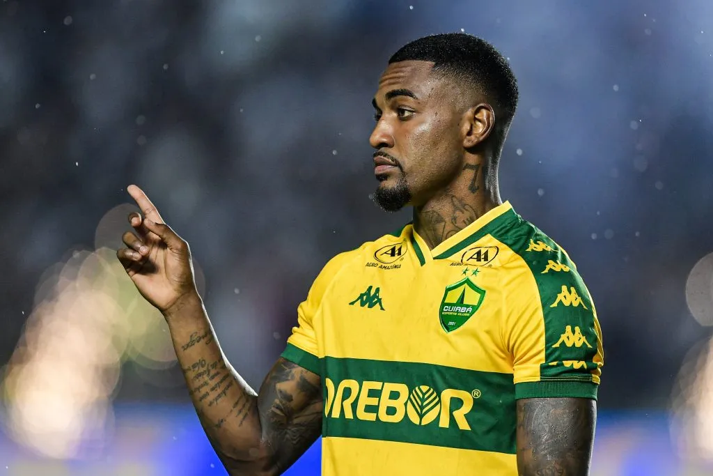 Ramón em partida pelo Cuiabá. Foto: Thiago Ribeiro/AGIF