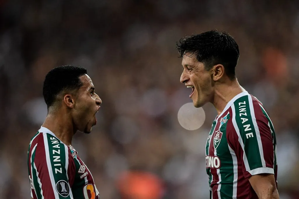 German Cano jogador do Fluminense comemora seu gol com Alexsander