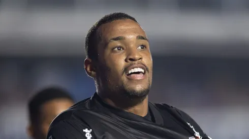 Alerrandro, atacante do Red Bull Bragantino. Foto: Diogo Reis/AGIF.