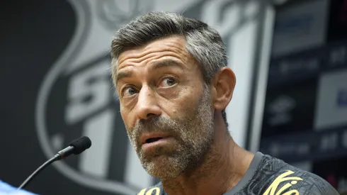 Pedro Caixinha é a favor de contratação de meio-campista Zé Rafael, do Palmeiras