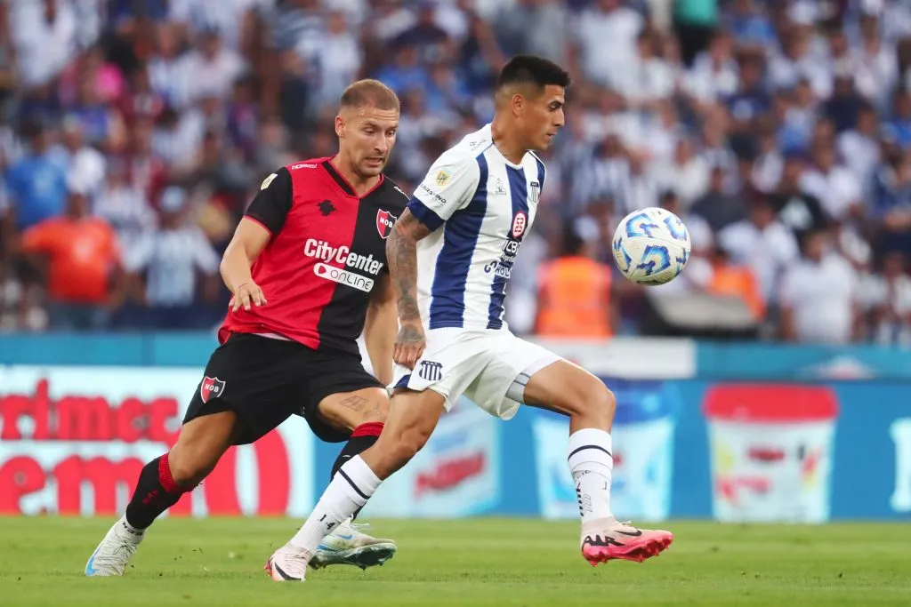 MIljevic atuando pelo Newell's contra o Talleres, no jogo da polêmica com Soso.