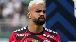 Fabrício Bruno antes de partida entre Coritiba e Flamengo, no Couto Pereira, pelo Brasileirão 2022.