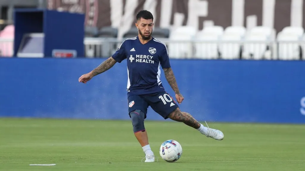 Luciano Acosta não vai jogar no São Paulo - (Photo by Lauren Sopourn/Getty Images).