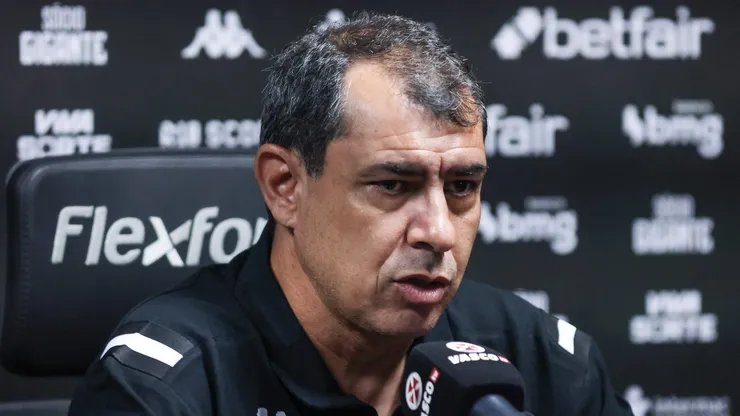 Carille descarta fama de retranqueiro para trabalho no Vasco