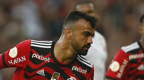 Fabrício Bruno comemorando gol pelo Flamengo.