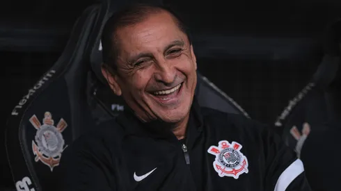 Ramon Diaz tecnico do Corinthians durante partida contra o Palmeiras no estadio Arena Corinthians pelo campeonato Brasileiro A 2024. Foto: Ettore Chiereguini/AGIF