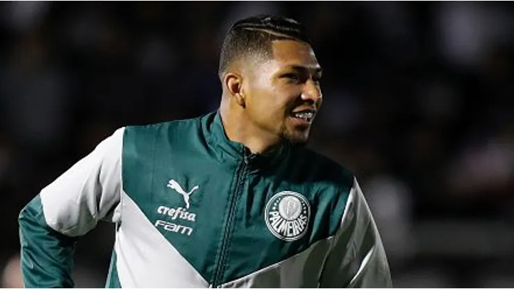 Rony antes de partida entre Red Bull Bragantino e Palmeiras, no Nabi Abi Chedid, pelo Brasileirão 2022. Foto: Ricardo Moreira