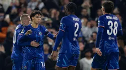 Jogadores do Chelsea comemoram gol marcado no Stamford Bridge diante do Noah, pela UEFA Conference League. Foto: SOPA Images Limited / Alamy Stock Photo