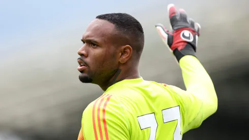 Carlos Miguel em partida pelo Notingham Forest. Foto: George Wood/Getty Images