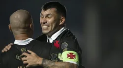 Vasco liberou Medel no ano passado - Foto: Agustin Marcarian - Pool/Getty Images.