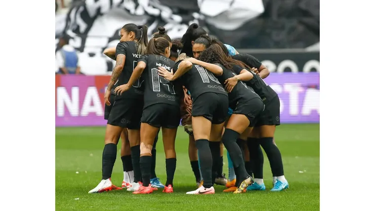 Corinthians refaz elenco para 2025 com apostas de ouro
