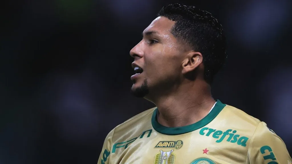 Rony jogador do Palmeiras quase virou jogador do Fluminense.