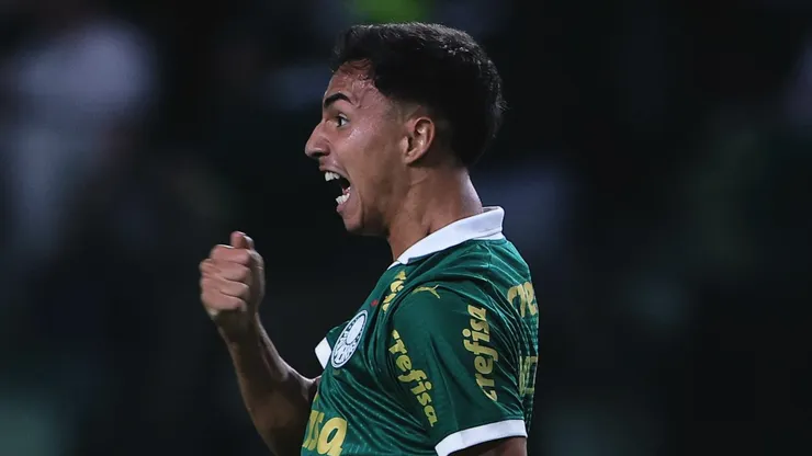 Foto: Ettore Chiereguini/AGIF - Vitor Reis, jogador do Palmeiras