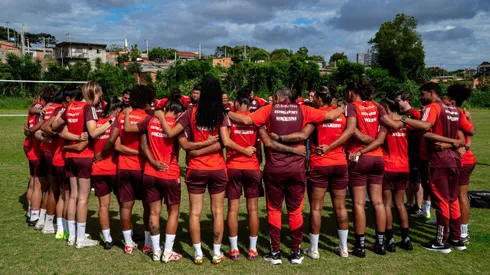 Novo elenco das Gurias Coloradas se reúnem no CT Alvorada para etapa de treinos e atividades em grupo