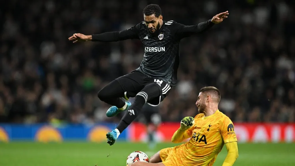 Juninho em partida contra o Tottenham