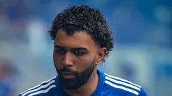 MG - BELO HORIZONTE - 04/01/2025 - CRUZEIRO, APRESENTACAO GABIGOL - Gabigol durante sua apresentacao oficial como jogador do Cruzeiro em coletiva de imprensa realizada no Mineirao.