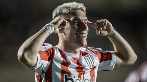 Santos reabre conversas por Rollheiser.