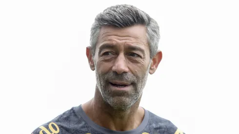 Pedro Caixinha segue no planejamento do elenco para 2025
