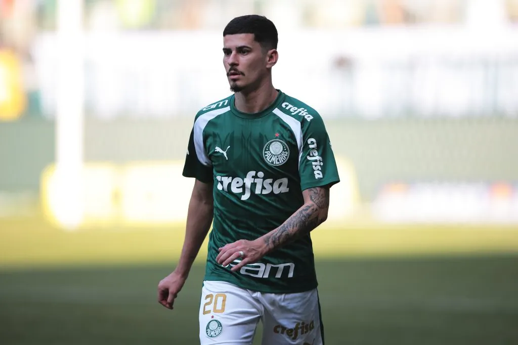 O meia Rômulo, ex-Palmeiras, foi contratado pelo Ceará. Foto: Ettore Chiereguini/AGIF