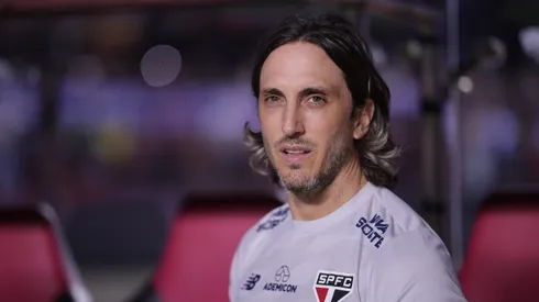 Zubeldía, técnico do São Paulo acompanha equipe (Ettore Chiereguini/AGIF)