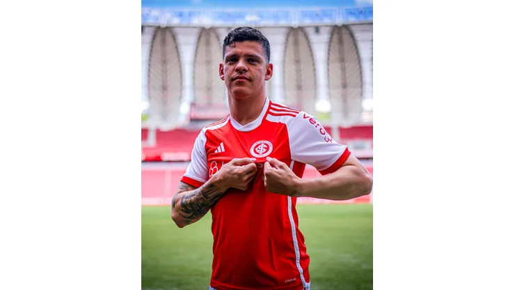 Ronaldo também foi anunciado pelo Inter. Foto: SC Internacional.