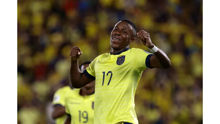 GUAYAQUIL, ECUADOR - NOVEMBER 14: Alan Minda of Ecuador celebrates after scoring the team's fourth goal during the South American FIFA World Cup 2026 Qualifier match between Ecuador and Bolivia at Estadio Monumental Isidro Romero Carbo on November 14, 2024 in Guayaquil, Ecuador. (Photo by Franklin Jacome/Getty Images)